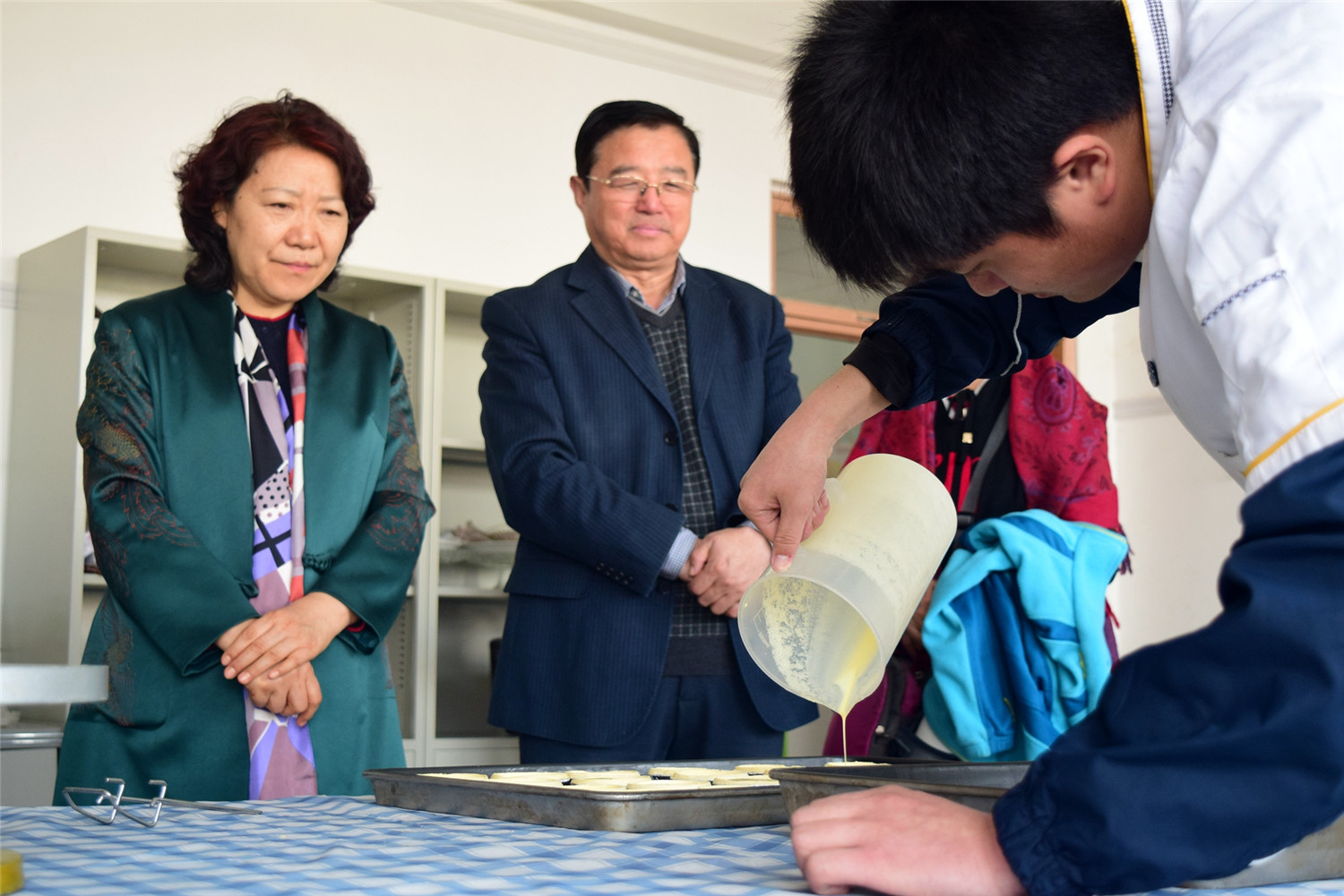 三八走基層  志愿服務(wù)在行動