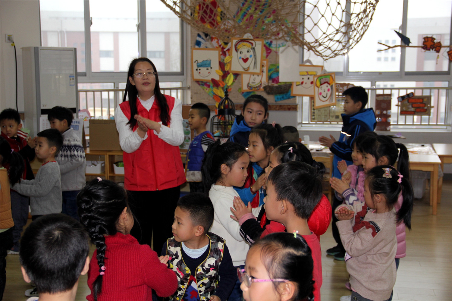 新時代文明實踐助殘志愿服務(wù)隊走進市實驗幼兒園