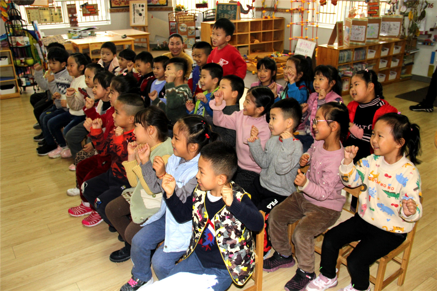 新時代文明實踐助殘志愿服務(wù)隊走進市實驗幼兒園